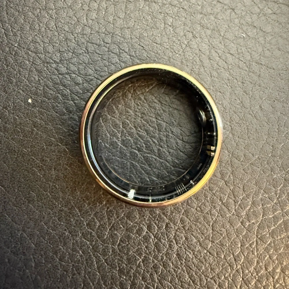 Smart Ring in Gold and White